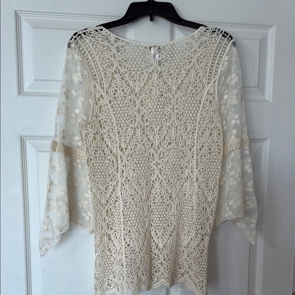 Cream Lace Blouse - Picture 3 of 3